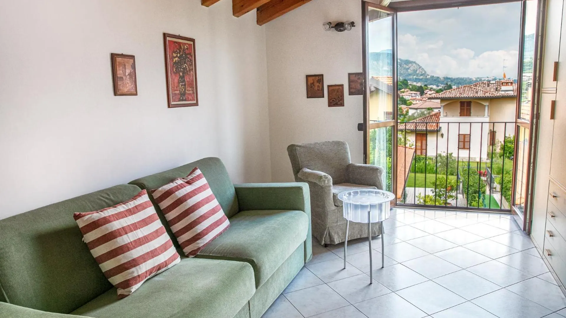 Holiday Home With Lovely Garden, Tremezzina Lenno